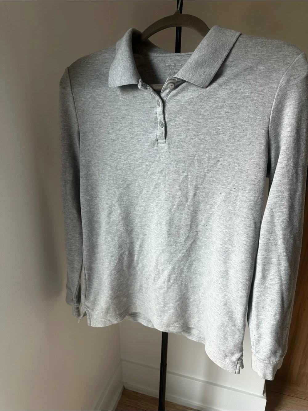 Amazon French Toast Heather Gray Long Sleeve Collared Shirt